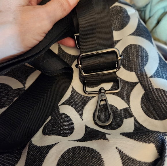 Euc Coach Peyton Op Art Black Hobo Shoulder Bag Purse - Picture 14 of 14